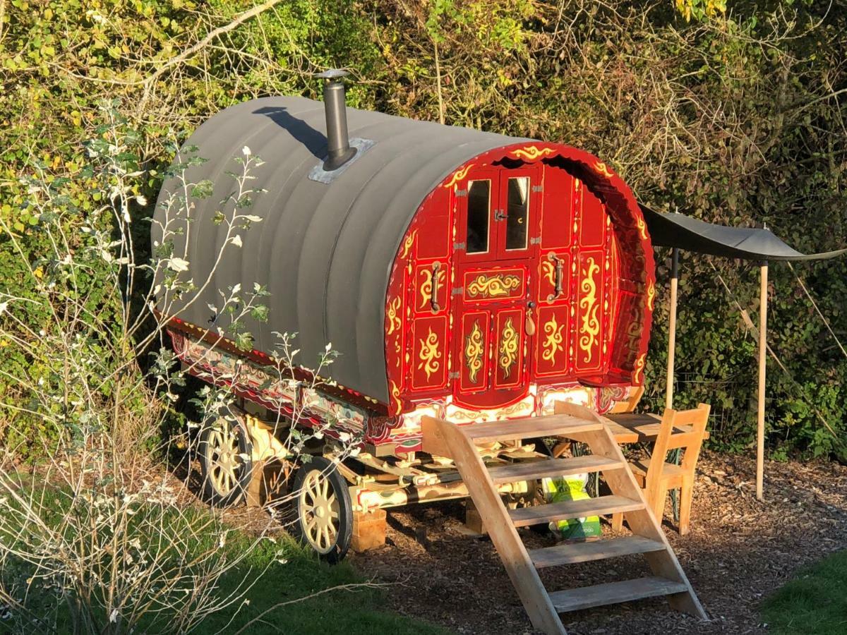Luxury tent Cotswolds At Holycombe 2*