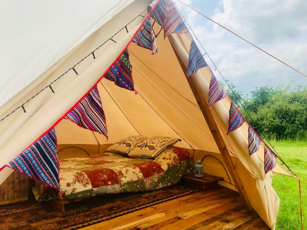 Luxury tent Cotswolds At Holycombe 2*